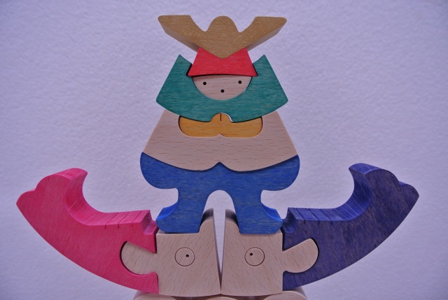 富士山の上の兜童子,組み木の五月人形,小黒三郎